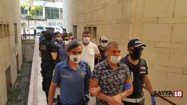 Bursa'da silahlı suç örgütüne operasyon: 13 gözaltı