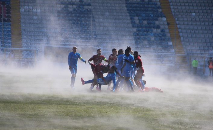 Süper Lig: BB Erzurumspor:  0 - Atakaş Hatayspor: 2 (İlk yarı)